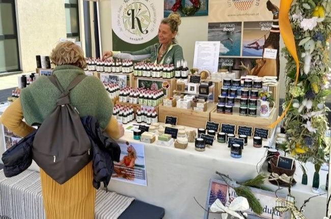Hobbykünstler Adventmarkt im Schloss Kirchberg - Grafendorf